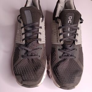 On Running Men's Sneakers - Black and Gray